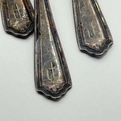 LOT 125J: Silverplate Utensil Collection