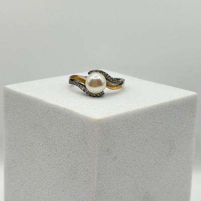 LOT 126J: 925 14k Pearl Ring size 7 (3.52g)