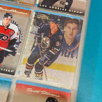 LOT 128J: Large Collection of Hockey Trading Cards