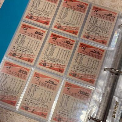 LOT 128J: Large Collection of Hockey Trading Cards