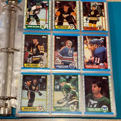 LOT 128J: Large Collection of Hockey Trading Cards