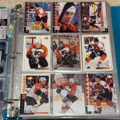 LOT 128J: Large Collection of Hockey Trading Cards