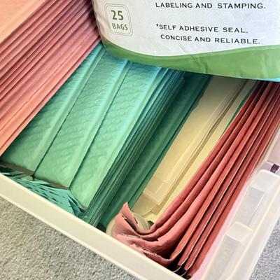 LOT 135U: Bin of Unused Bubble Mailers & Tie Dye Essentials