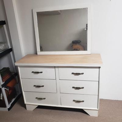 LOT 141B: Six Drawer Dresser with Mirror
