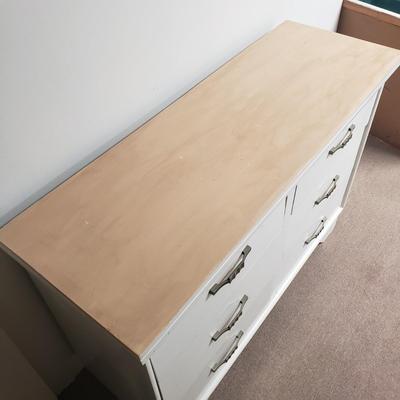 LOT 141B: Six Drawer Dresser with Mirror