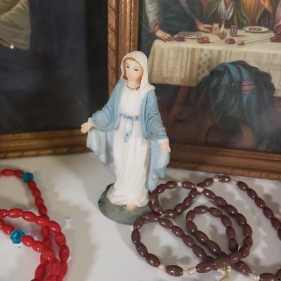 LOT 142B: Religious Items; Art, Trinkets & Assortment of Rosaries & Crosses
