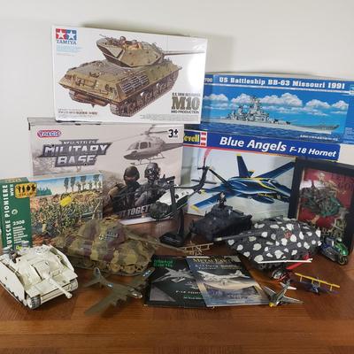 LOT 145B: Model Airplane & Tank Kits, Diecast Military Aircraft Toys & More