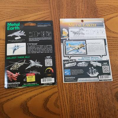 LOT 145B: Model Airplane & Tank Kits, Diecast Military Aircraft Toys & More