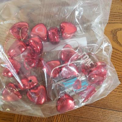 LOT 146B: Rustic Home Decor Assortment for Valentine's & Independence Day