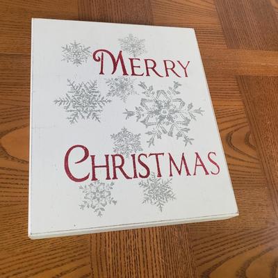 LOT 147B: Winter Wonderland Holiday Decor with Beautiful Beaded Table Runner