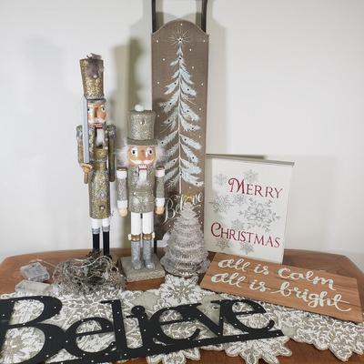 LOT 147B: Winter Wonderland Holiday Decor with Beautiful Beaded Table Runner