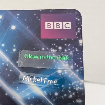 BBC Doctor Who TARDIS Bracelet - Glow In The Dark & Nickel Free