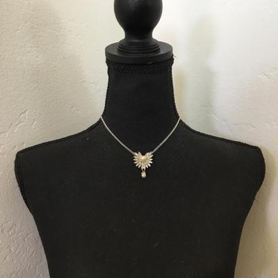 Vintage Silver-tone, faux pearl necklace