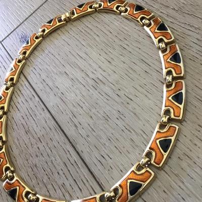 Beautiful vintage enamel gold tone, collar necklace