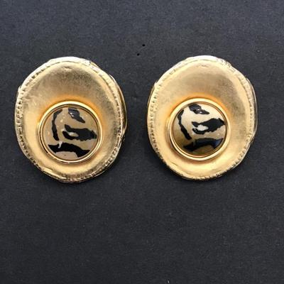 Very nice gold tone, fashion, statement earrings