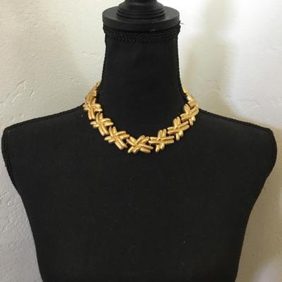 Gorgeous vintage, gold tone, chunky collar statement necklace