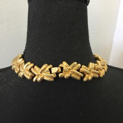 Gorgeous vintage, gold tone, chunky collar statement necklace