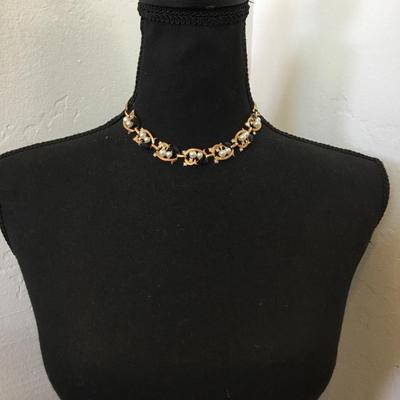 Vintage goldtone, faux, pearl collar necklace