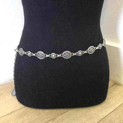 Vintage, silver toned chain waist belt