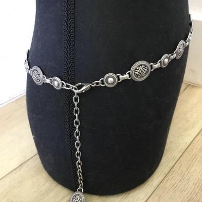 Vintage, silver toned chain waist belt