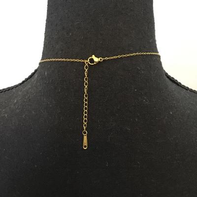 Beautiful, vintage, goldtone stone, heart pendant necklace