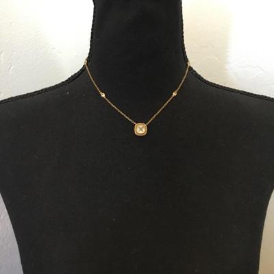 Beautiful vintage, goldtone crystal necklace
