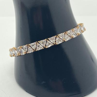 Sale Photo Thumbnail #135