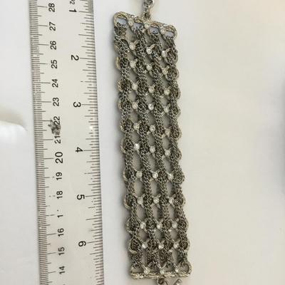 Beautiful very nice silver toned, rhinestone, chunky wide toggle bracelet