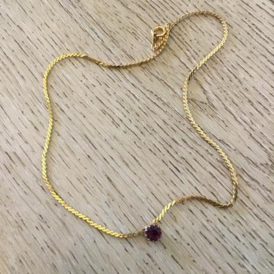 Beautiful vintage, goldtone plum, purple rhinestone necklace