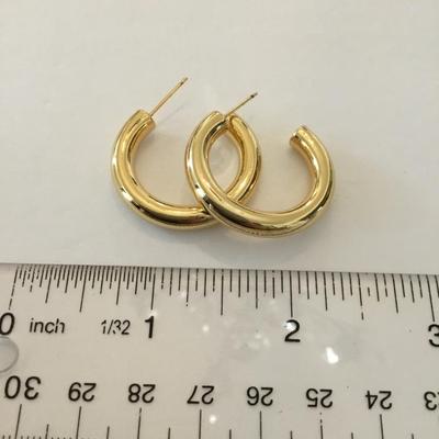Light Gold tone, nice hoop, chunky earrings