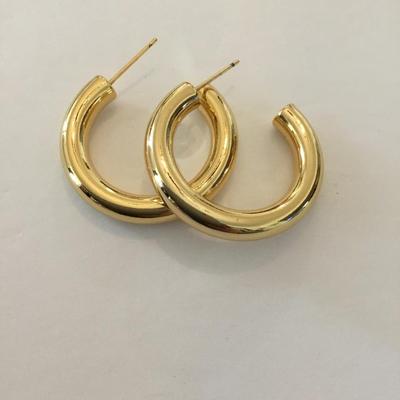 Light Gold tone, nice hoop, chunky earrings