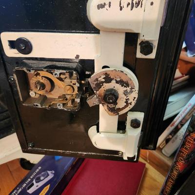 Vintage Sargent Greenleaf Group 2 RS714 Series floor safe