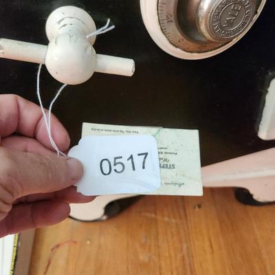 Vintage Sargent Greenleaf Group 2 RS714 Series floor safe