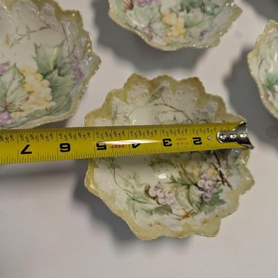 Sale Photo Thumbnail #1281: E. F. Wickham M. Z. Austria Porcelain China