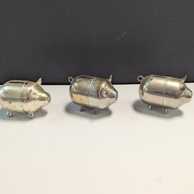 Sale Photo Thumbnail #17: Napier & Raimond 3 Little Pig Plated Piggy Banks