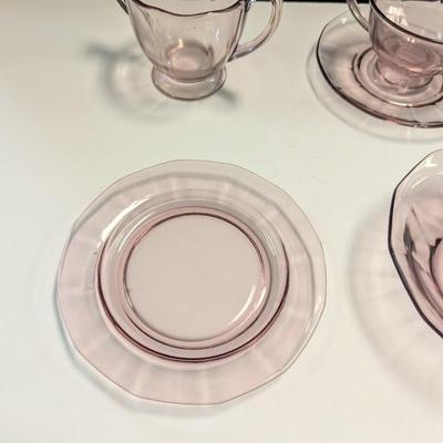 Sale Photo Thumbnail #1292: 4 cups, 4 salad plates, 3 dessert, 3 tall glasses 2 are chipped, 7 saucers, 5 - 5" plates 3 - 6" plates