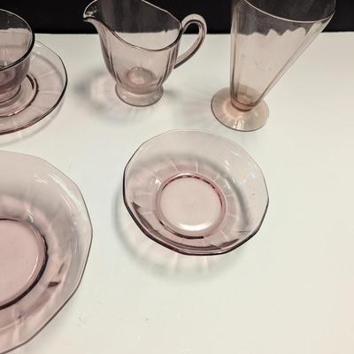 Sale Photo Thumbnail #1294: 4 cups, 4 salad plates, 3 dessert, 3 tall glasses 2 are chipped, 7 saucers, 5 - 5" plates 3 - 6" plates