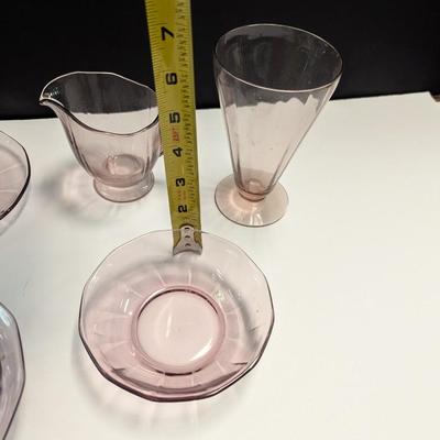 Sale Photo Thumbnail #1298: 4 cups, 4 salad plates, 3 dessert, 3 tall glasses 2 are chipped, 7 saucers, 5 - 5" plates 3 - 6" plates