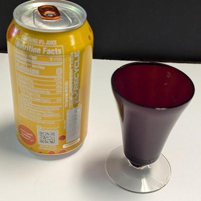 Sale Photo Thumbnail #1304: 5 small glasses and 6 tall glasses