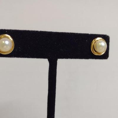 14 Karat Yellow Gold and Pearl Post Earrings- Approx Total Weight 2.4 Grams (#71)