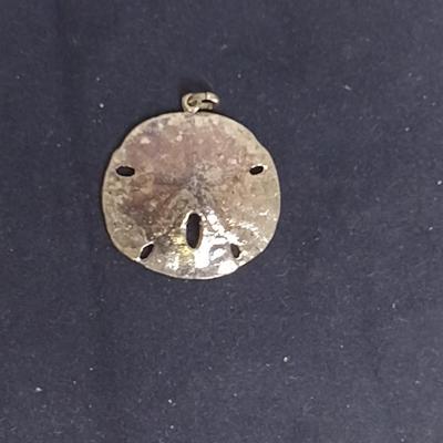 Sterling Silver Pendant- Sand Dollar Design- Approx Total Weight 15.2 Grams (#72)