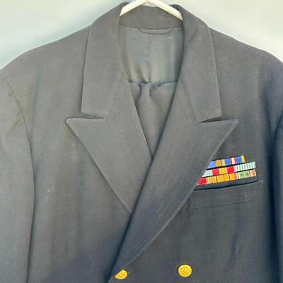 WWII US NAVY OFFICER DRESS JACKET
