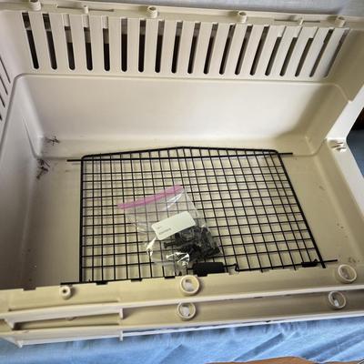 Large Portable Kennel