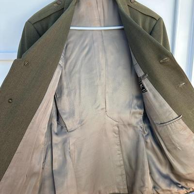 VINTAGE U.S. NAVY OFFICERS AVIATION GREEN JACKET