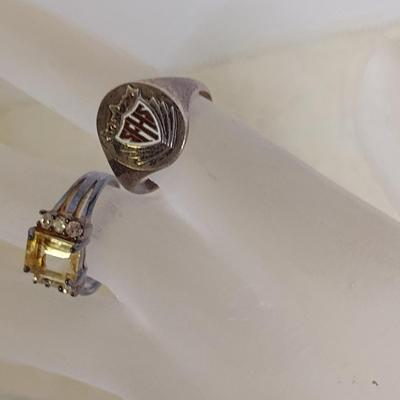 Pair of Sterling Silver Rings- Size 6 and 7- Approx Total Weight 7.7 Grams (#75)