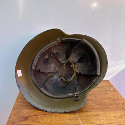 VINTAGE SPANISH ARMY HELMET