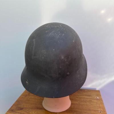 VINTAGE NORWEGIAN ARMY HELMET