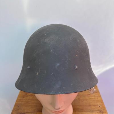 VINTAGE NORWEGIAN ARMY HELMET