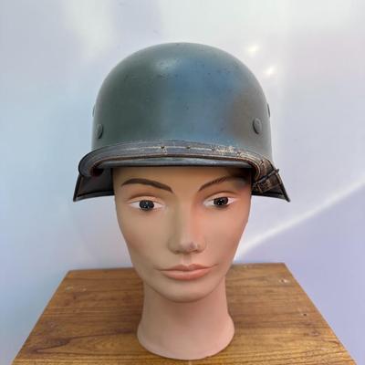 VINTAGE GERMAN M35 STAHLHELM MILITARY HELMET WITH DOUBLE DECAL