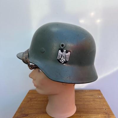 VINTAGE GERMAN M35 STAHLHELM MILITARY HELMET WITH DOUBLE DECAL